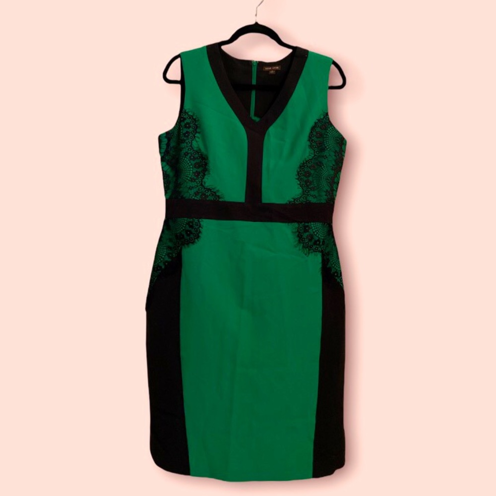 Voir Voir emerald green dress w/black lace size 10